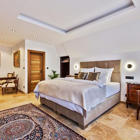 Brezno Central Apartments Extérieur photo