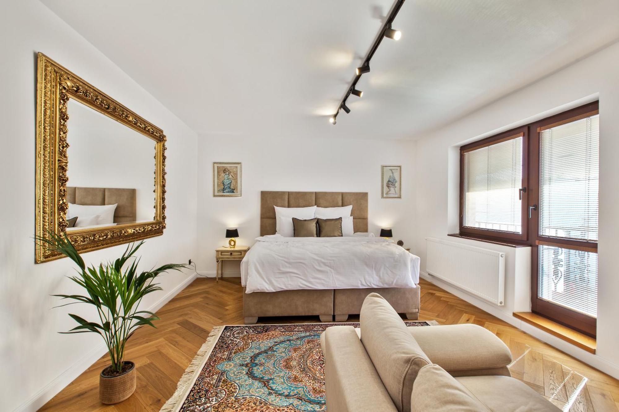 Brezno Central Apartments Extérieur photo